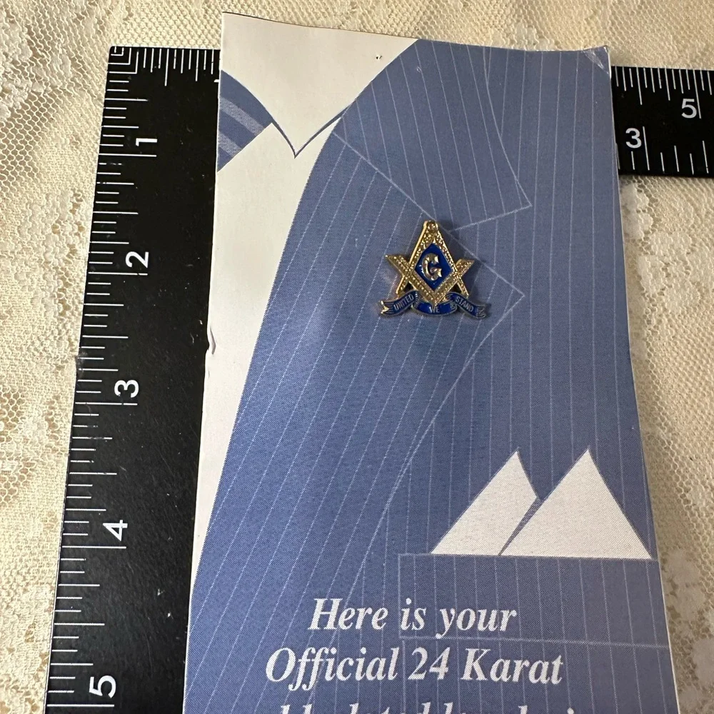 Masonic Pin New in the package